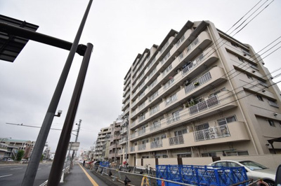 【外観】 | ＮＩＣハイム京浜蒲田第２ | 「京急蒲田」駅徒歩8分！駅近ならではの便利な住環境も魅力的です。
3階・南東向きにつき陽当たり良好です。
