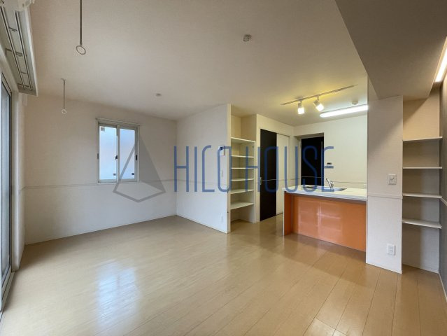 コージーハウスAの居間・リビング