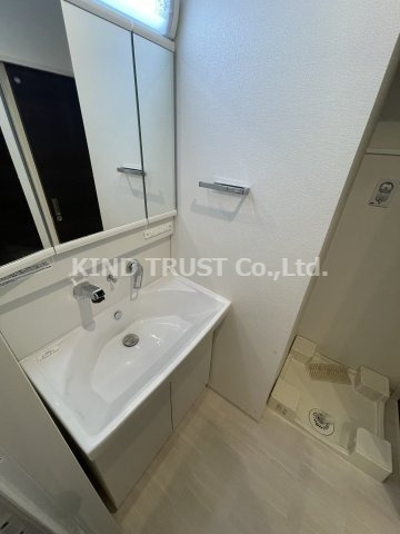 アザレア梅田の洗面所|広い洗面スペース