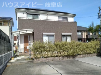 【外観】 | 岐阜市鏡島　中古住宅　太陽光発電システム搭載　３方向道路