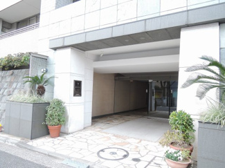 【エントランス】 | JR京浜東北線、ブルーライン「桜木町」駅徒歩8分、京急本線「日ノ出町」駅徒歩8分。
通勤時間の短縮でご家族と過ごす時間を増やす事が出来ます。