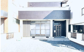 【外観】 | 岐阜市鏡島西　リフォーム済み中古住宅　駐車スペース２台可能