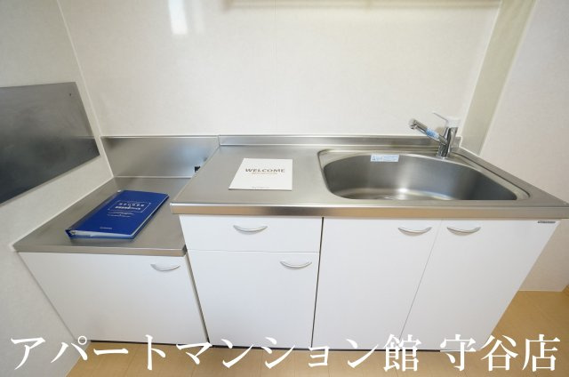 ハイツ・クレール坂東Bのキッチン