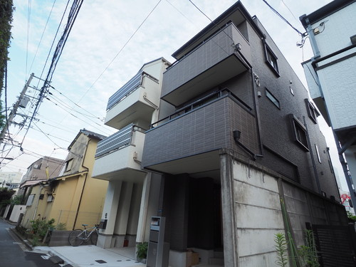 新宿7丁目戸建の外観|新宿7丁目戸建