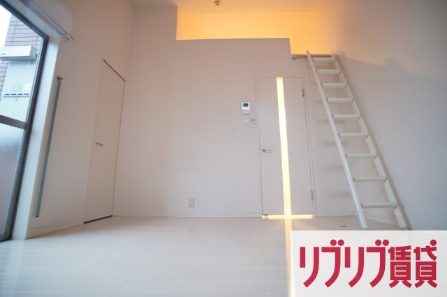 コンパートメントハウス千葉Ⅰの居間・リビング