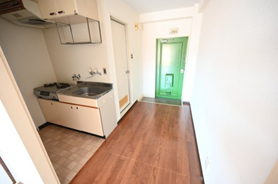 【居間・リビング】 | 中大路ビル