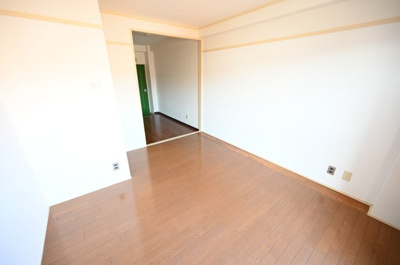 【洋室】 | 中大路ビル