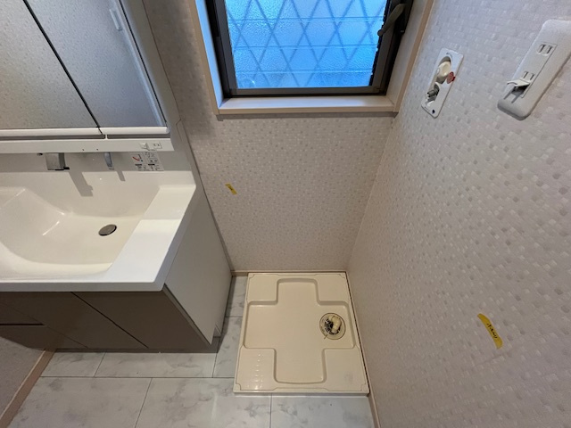 大阪狭山市半田２丁目一戸建の内装