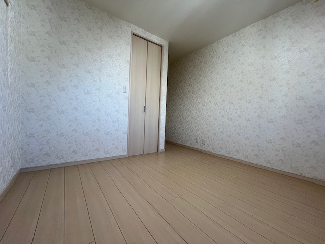 大阪狭山市半田２丁目一戸建の洋室