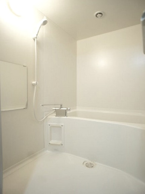 【浴室】 | ラフォーレ・ポワールⅢ | のんびりくつろぐことができます。