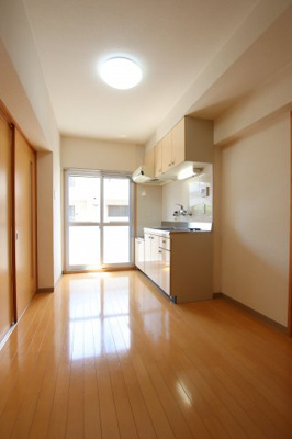 【居間・リビング】 | マンションサンライズ壱番館