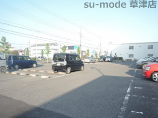 【駐車場】