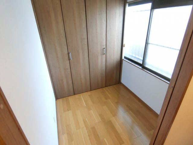 新栄プロパティー北野田Ⅱの子供部屋