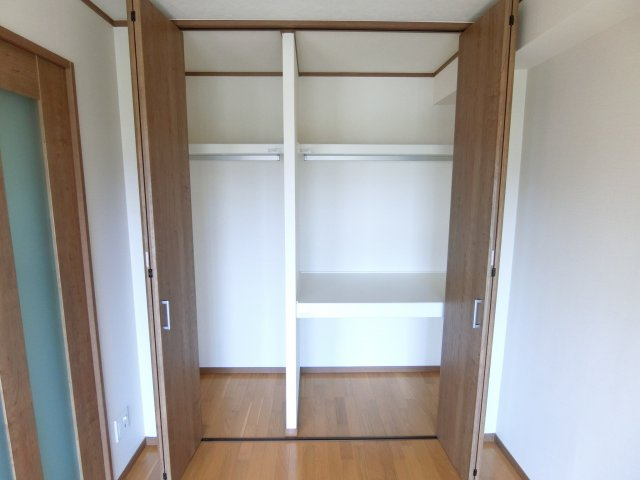 新栄プロパティー北野田Ⅱの収納