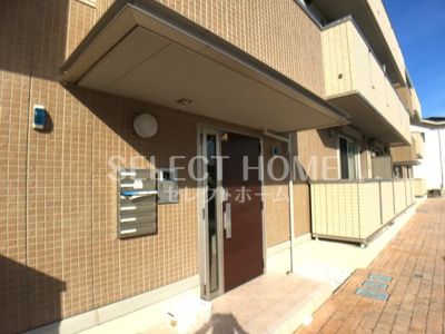 【エントランス】 | ブロッサムA棟 | 毎日通るエントランスはこのようになっています