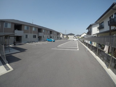 【駐車場】 | ローマンカモミール