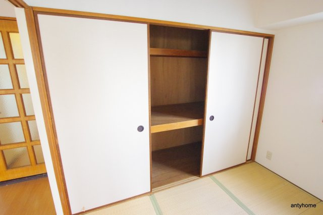 おおきに大阪天満サニーアパートメント　仲介手数料無料の収納