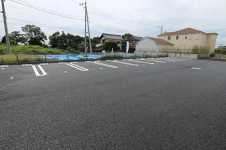 【駐車場】