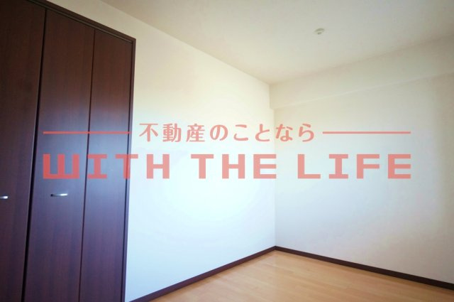 エイルマンション諏訪野エクシア【キャッシュバック対象物件】の洋室|個人の部屋や寝室として使える洋室です