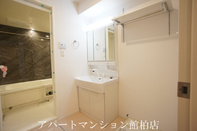 ブライト　セゾンの独立洗面台
