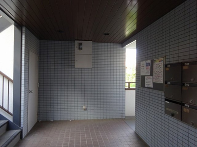 【ロビー】 | メルマン酒井 | 清潔なロビーです。