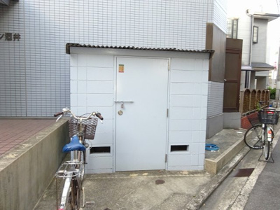 【その他共用部分】 | メルマン酒井 | ゴミ置き場です。