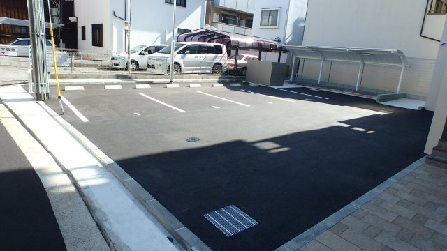 カルム加古川の駐車場