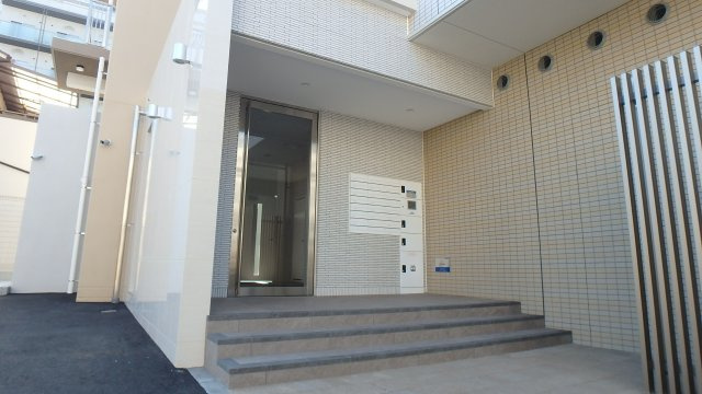 カルム加古川のエントランス