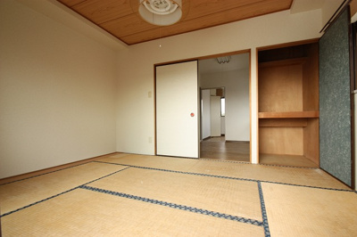【和室】 | ハイツ内田 | 南向きの明るい和室です