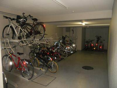 インベスト京都堀川の駐車場|駐輪場