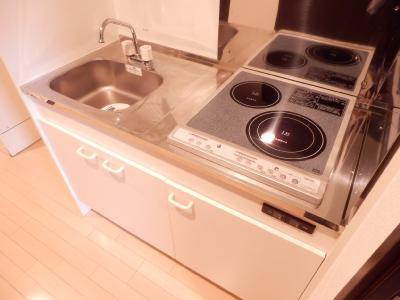 インベスト京都堀川のキッチン|２口ＩＨキッチン