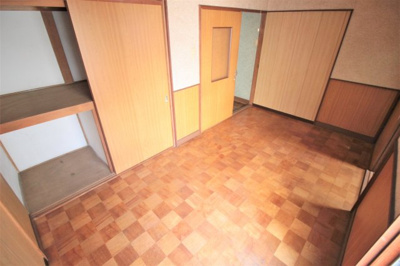 【洋室】 | 都塚貸家