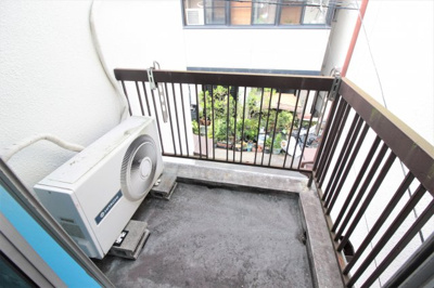【バルコニー】 | 都塚貸家