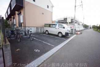 【駐車場】