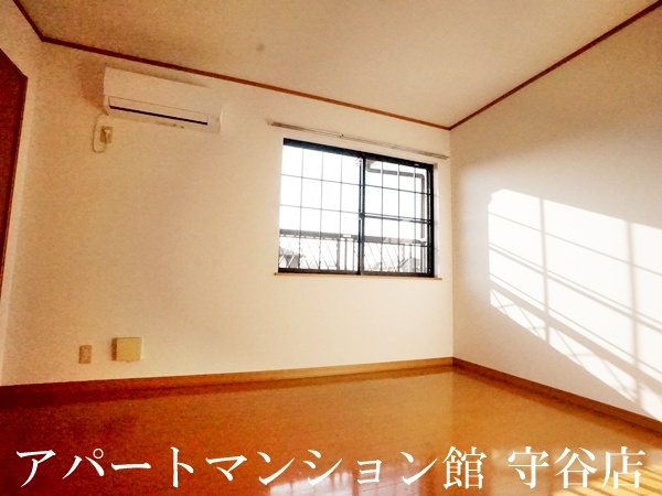グランドールきぬの里の洋室