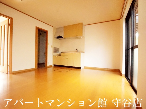 グランドールきぬの里の居間・リビング