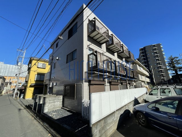 越山マンションの外観