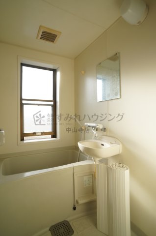 クオリティ宝塚の浴室