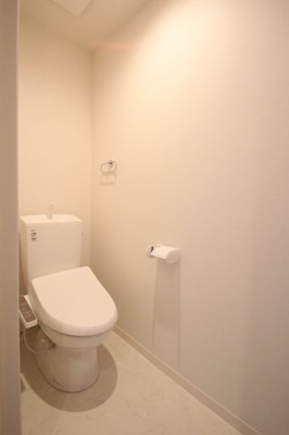 【トイレ】 | ラヴィーヌ芝の内A | 温水洗浄便座です！