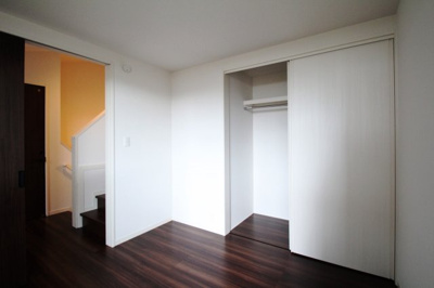 【収納】 | ラヴィーヌ芝の内A | 寝室にあります