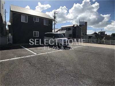 【駐車場】 | アルシャイン岡崎Ⅱ | 駐車場に車を止められます