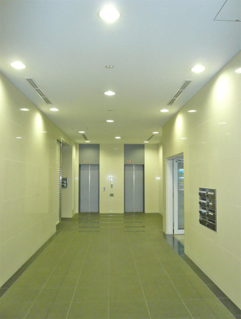 新横浜交通ビル