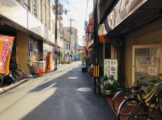 【前面道路含む現地写真】