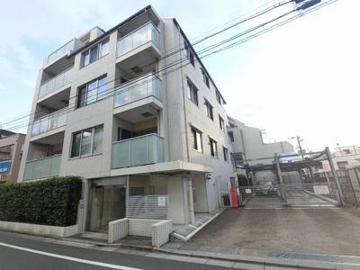 【外観】 | ドレッセ南馬込 | 浅草線「西馬込」駅徒歩4分！省エネ性能が魅力のオール電化マンション。
足音等階下の心配のない1階東南角部屋につき採光・風通し良好です。