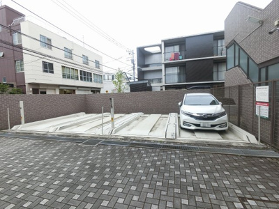 【駐車場】 | ナイスアーバン大倉山 | 機械式駐車場