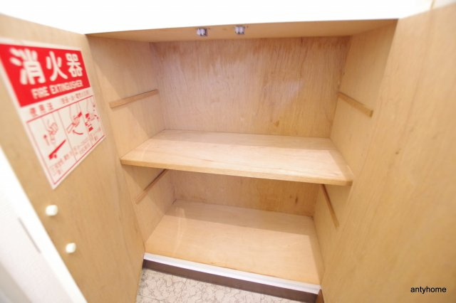 アパートメントSUITA 仲介手数料無料の収納