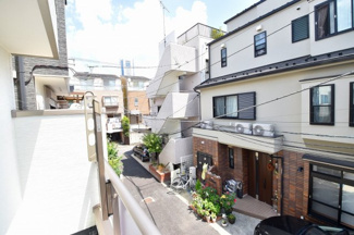 【展望】 | バルコニーからは開放的な景色が眺められます。