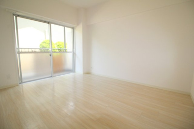 【寝室】 | 昌永ハイツ