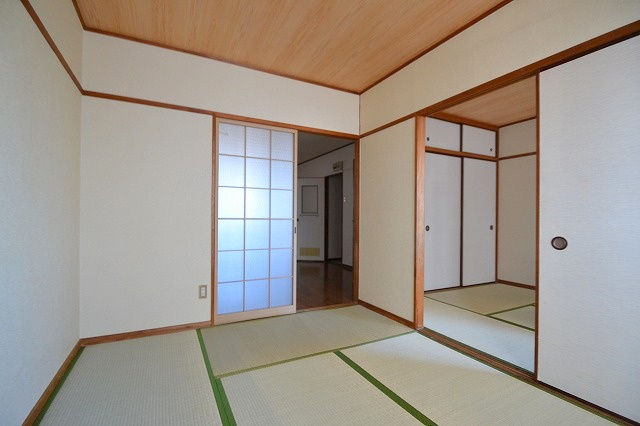 コーポ躍場の内装