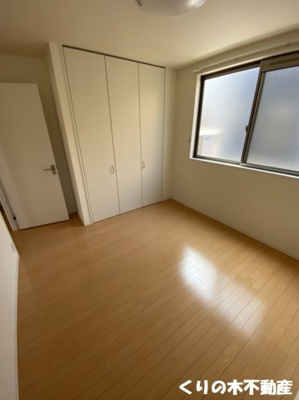 【寝室】 | シャーメゾンリヤン A棟 | 落ち着いて過ごせるお部屋なので、寝室にいかがでしょうか